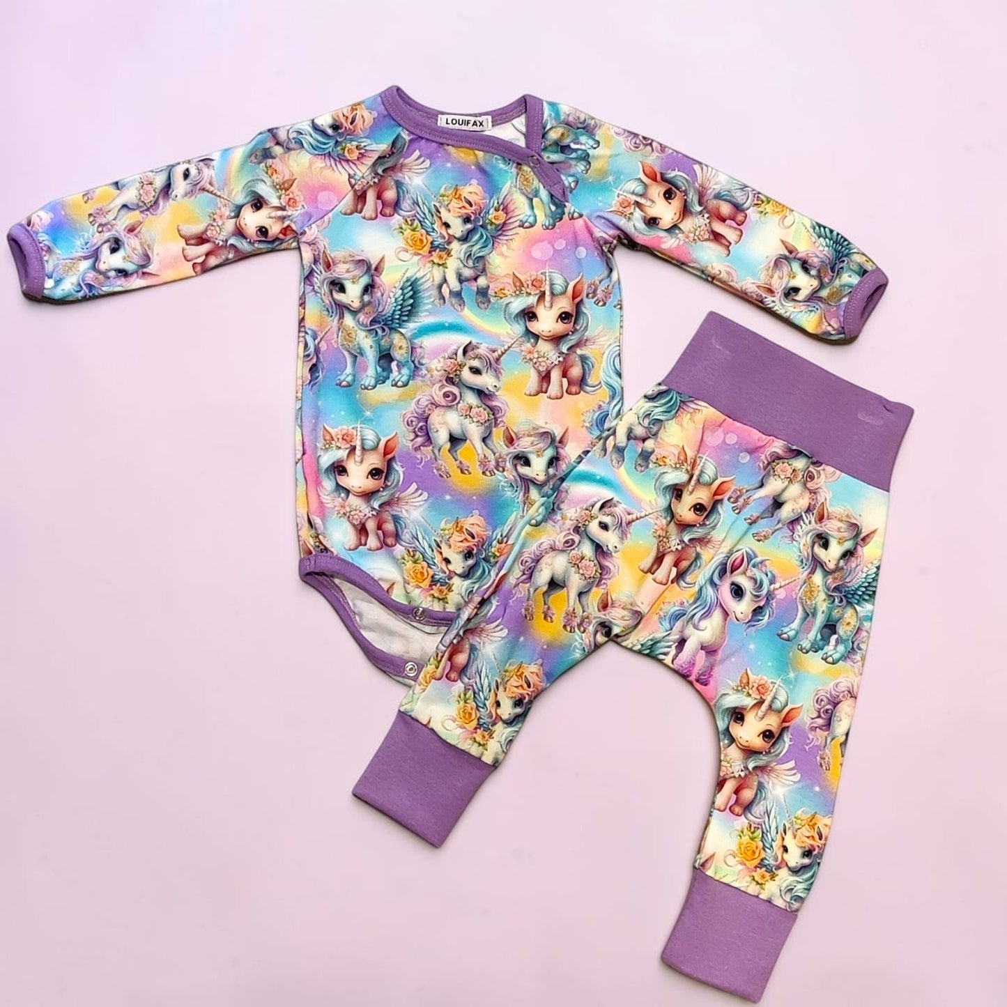 Håndlavet Baby Body og Bukser Str 68 - Blødt Jersey Sæt med enhjørning motiv