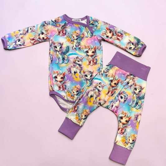 Håndlavet Baby Body og Bukser Str 68 - Blødt Jersey Sæt med enhjørning motiv