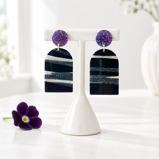 Statement ørering black n' purple – fotostudie