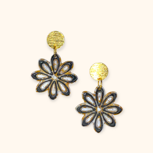 White Gold cinnamon flower Handmade Hygge