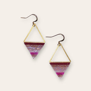 Ørering af miyuki perler - purple triangles Sara Engel