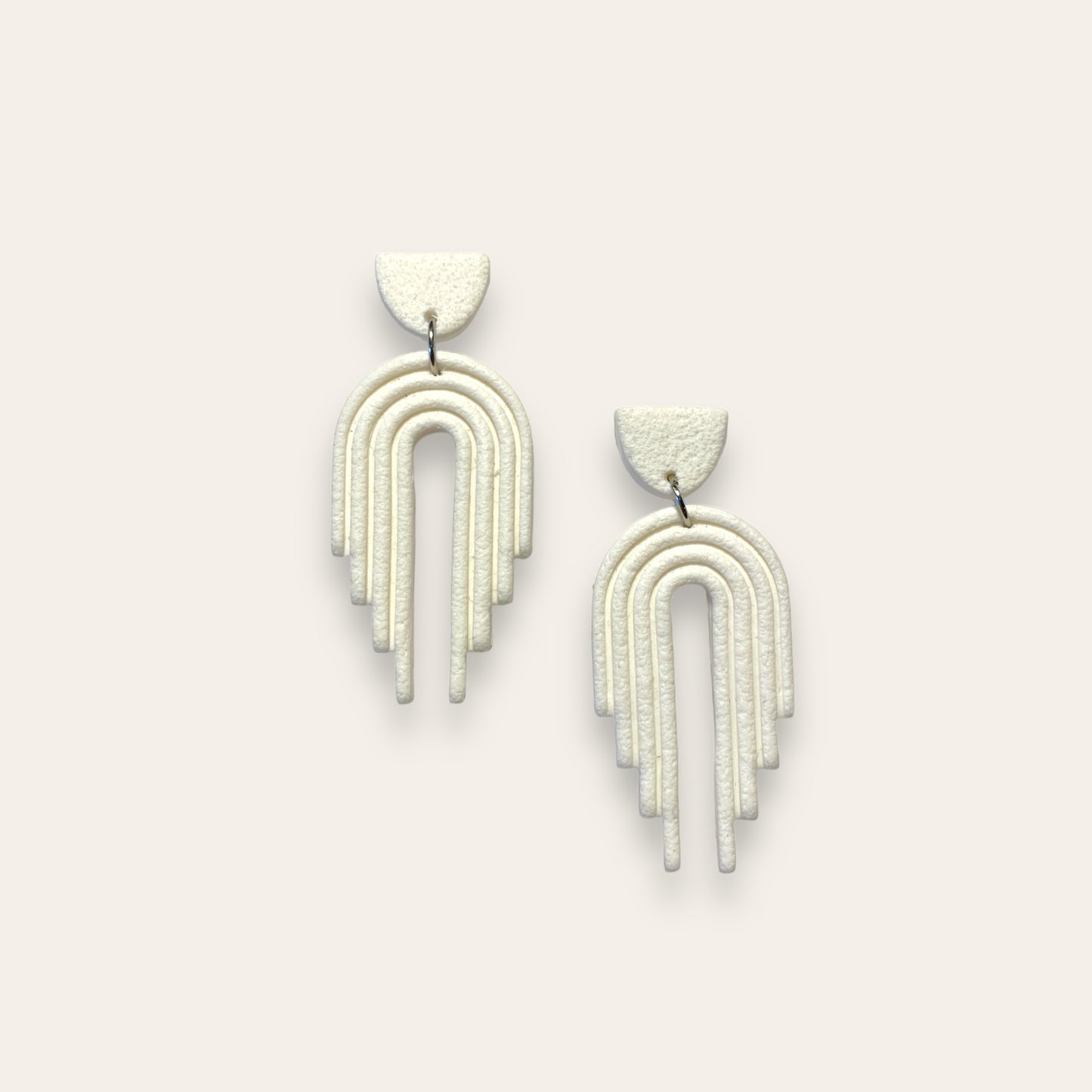 Øreringe i beton look - hvid Creatrivi