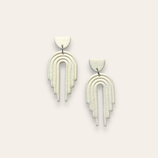 Øreringe i beton look - hvid Creatrivi